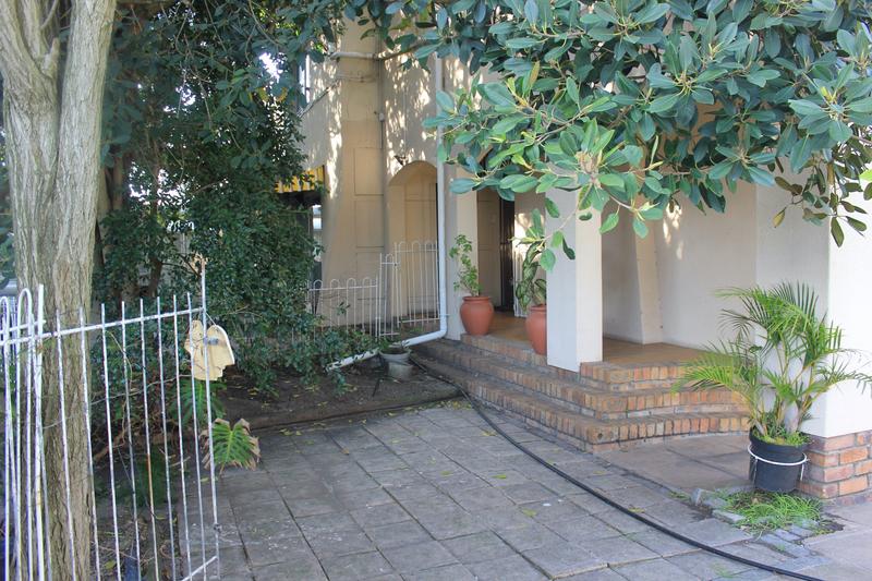 6 Bedroom Property for Sale in Parow North Western Cape